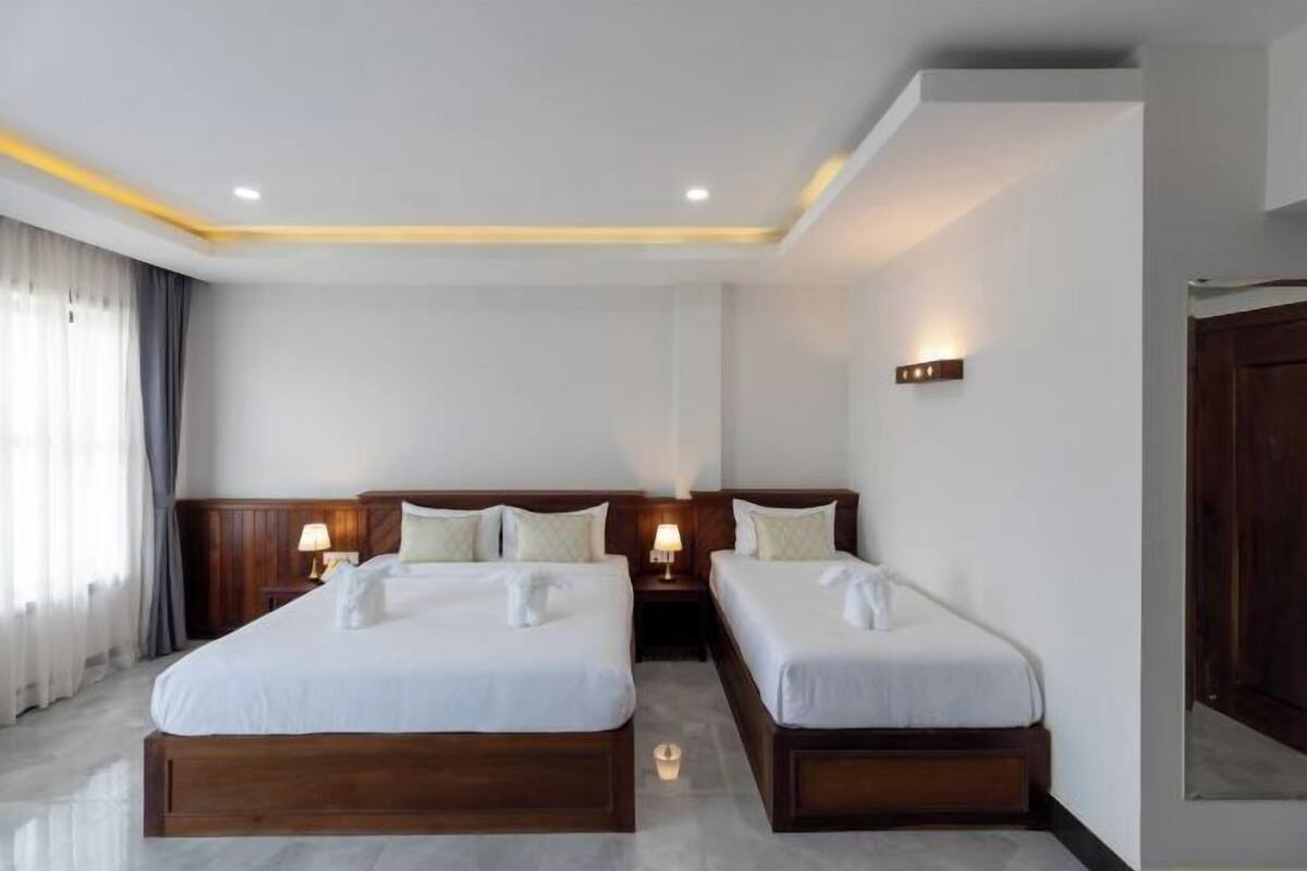 Egyptian cotton sheets, premium bedding, memory foam beds, in-room safe