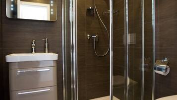 Ducha, cabezal de ducha tipo lluvia, artículos de tocador gratuitos