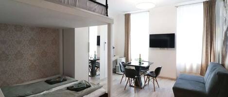 1 chambre, bureau, fer et planche à repasser, Wi-Fi