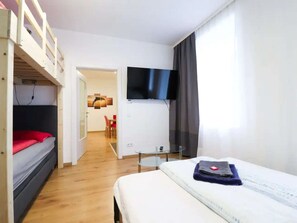 1 Schlafzimmer, Schreibtisch, Bügeleisen/Bügelbrett, WLAN