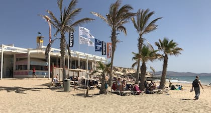 AMAZING OCEAN VIEW MODERN APARTMENT WITH FREE WiFi.