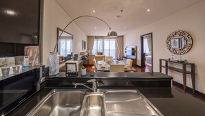 Unclassified image, 3 of 28, button - Fabulous 1 bedroom apartment - Anantara Resort (Dubai)