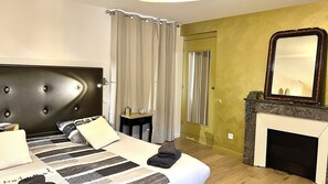 4 bedrooms, desk, iron/ironing board, WiFi - Apartment Bossoreil 110m2 - Hyper center Angers (Angers)