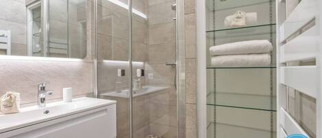 Towels, soap, shampoo, toilet paper