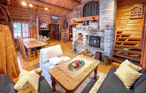 Smart TV, fireplace - 4 bedroom beautiful home in Sälen (Sälen)