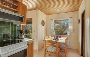 Réfrigérateur, plaque de cuisson, lave-vaisselle, cafetiÚre/bouilloire