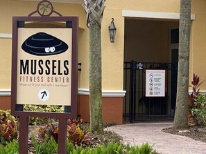 Exterior detail - See the fireworks at Disney each night! (Kissimmee)