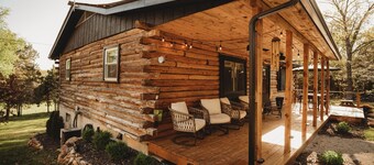 Spring Break Escape | Log Cabin on 10 Acres | Fire Pit & Pets Welcome