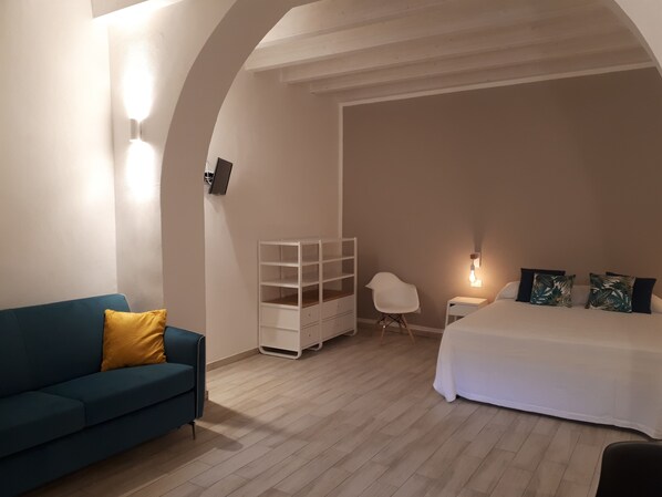 1 bedroom, WiFi, bed sheets - House of Magda studio apartment ground floor (Castellammare del Golfo)