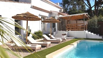 Piscine extérieure, piscine chauffée