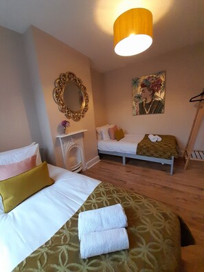 2 bedrooms, WiFi, bed sheets - Warwick st Leicester city centre (Leicester)
