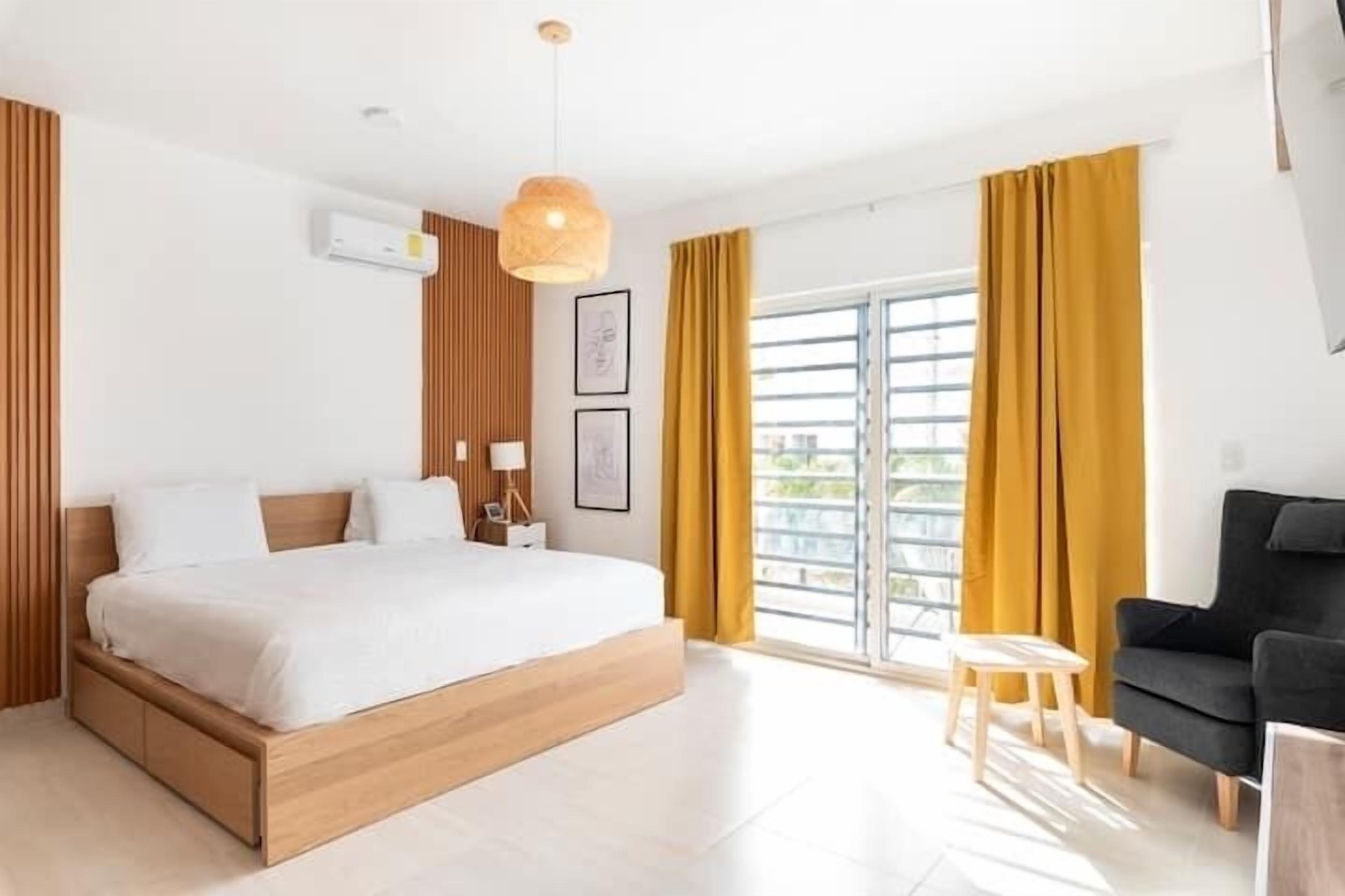 3 bedrooms, WiFi, bed sheets