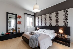4 bedrooms, WiFi, bed sheets