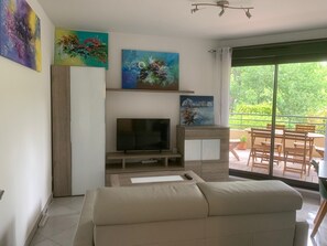 Fernseher
