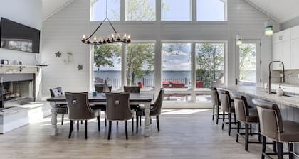 Luxury estate with jacuzzi and private pier