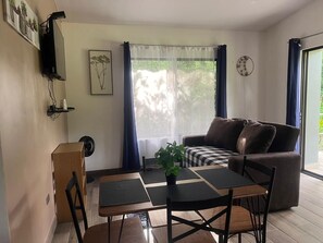 Smart TV - Lovely Casa Amapolas (Cobano)