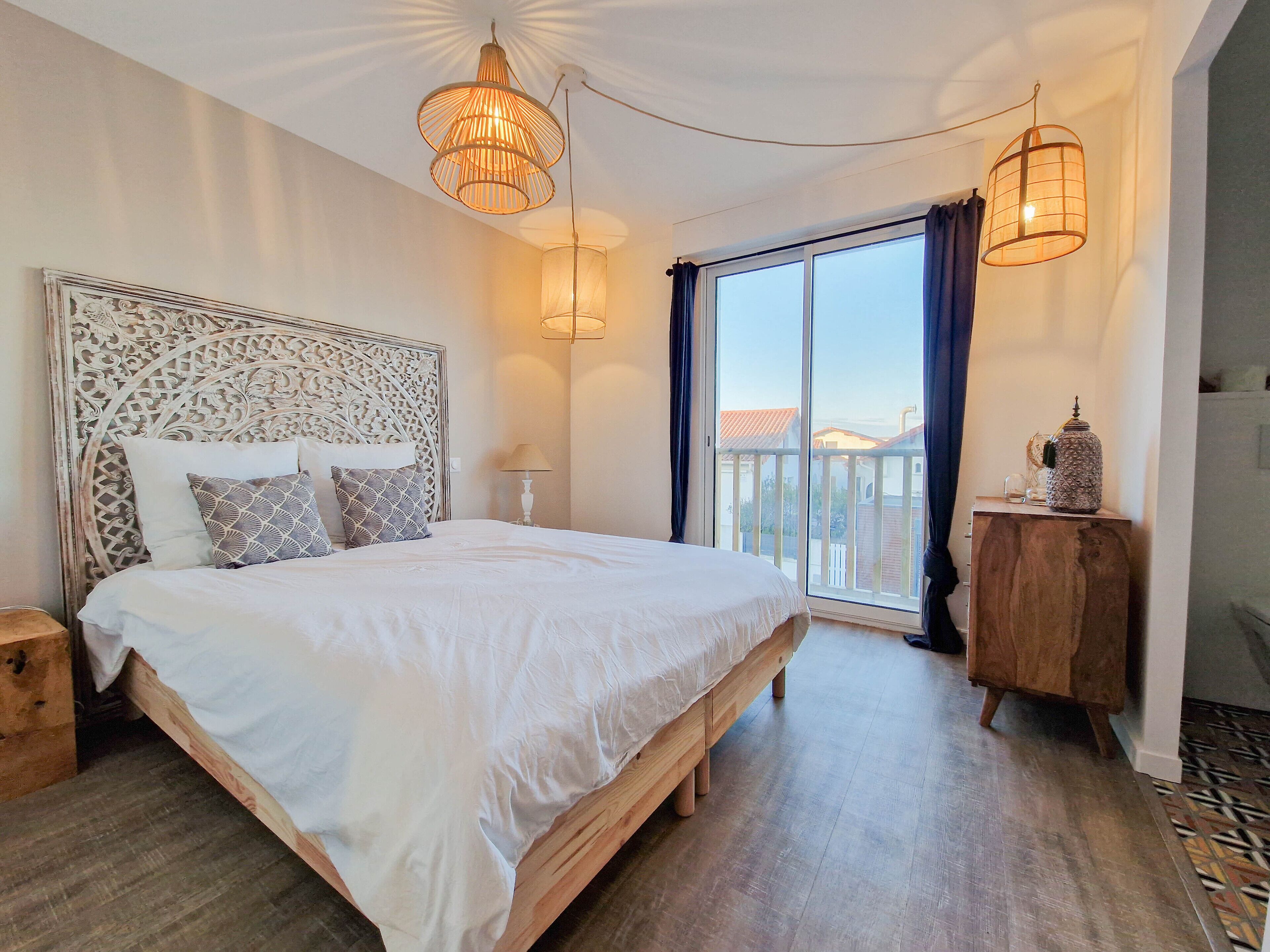 6 chambres, fer et planche à repasser, Wi-Fi gratuit, draps fournis