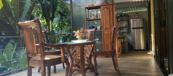 Enchanted Apartment in Manuel Antonio a 5 minutos de la playa.