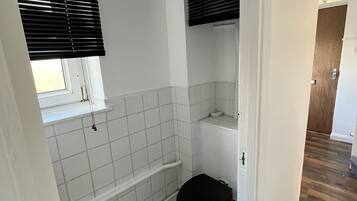 Kamar mandi bersama