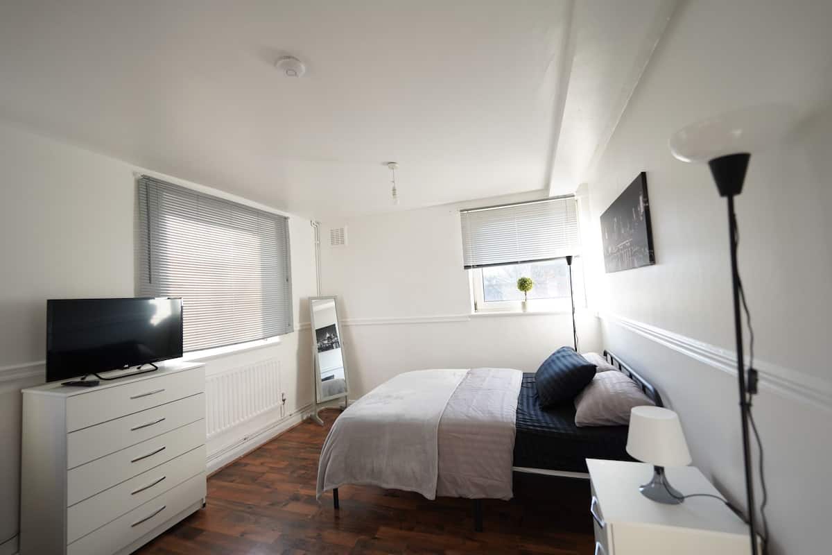 Quarto luxo | 1 quarto, Wi-Fi de cortesia