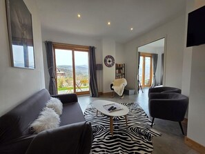 TV, ping pong, books - new 85m² apartment in individual chalet - quiet and sunny (Saint-Gervais-les-Bains)