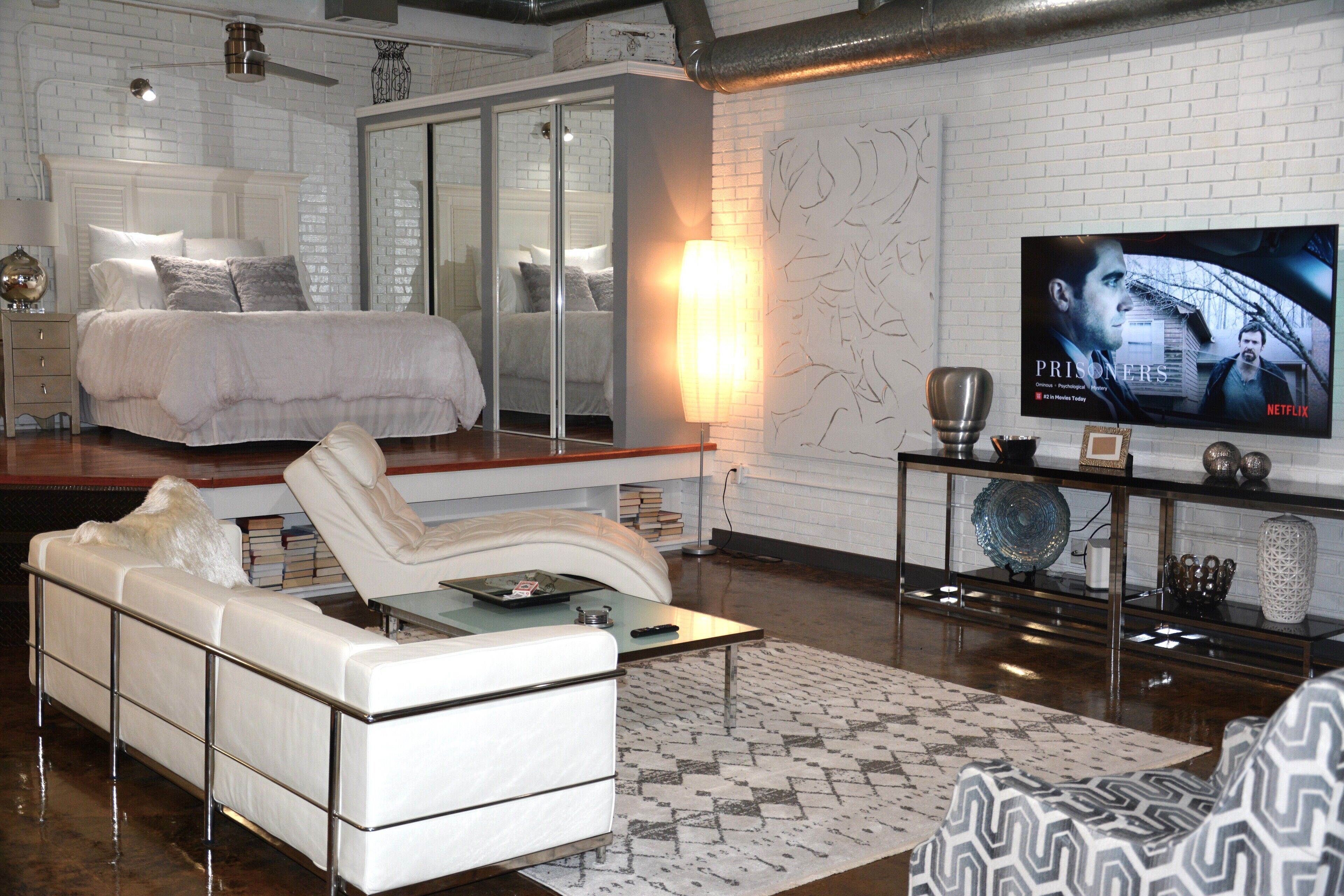 2 bedrooms, desk, free WiFi, bed sheets