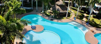 Costa Veleros Apartments