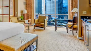 Skrivebord, strykejern/-brett, wi-fi (inkludert) og sengetøy