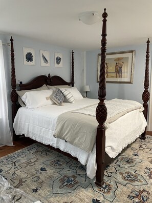 6 bedrooms, in-room safe, WiFi, bed sheets