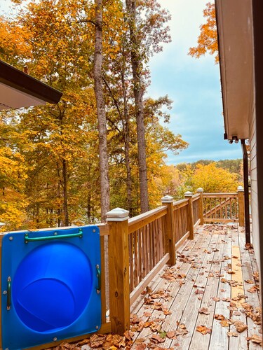 Lakefront Keowee with Private Dock and Huge Patio! Kayaks, Grill+ Outdoor TV