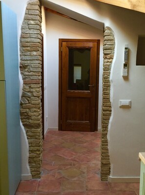 Interni