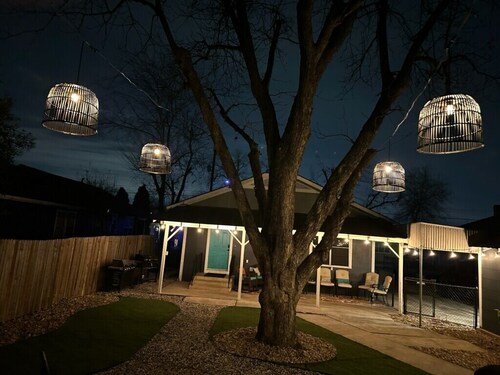 Midnight Lantern Firewood🔥Golf nearby ⛳️ . Cornhole, Lifesize Checkers,Foosball