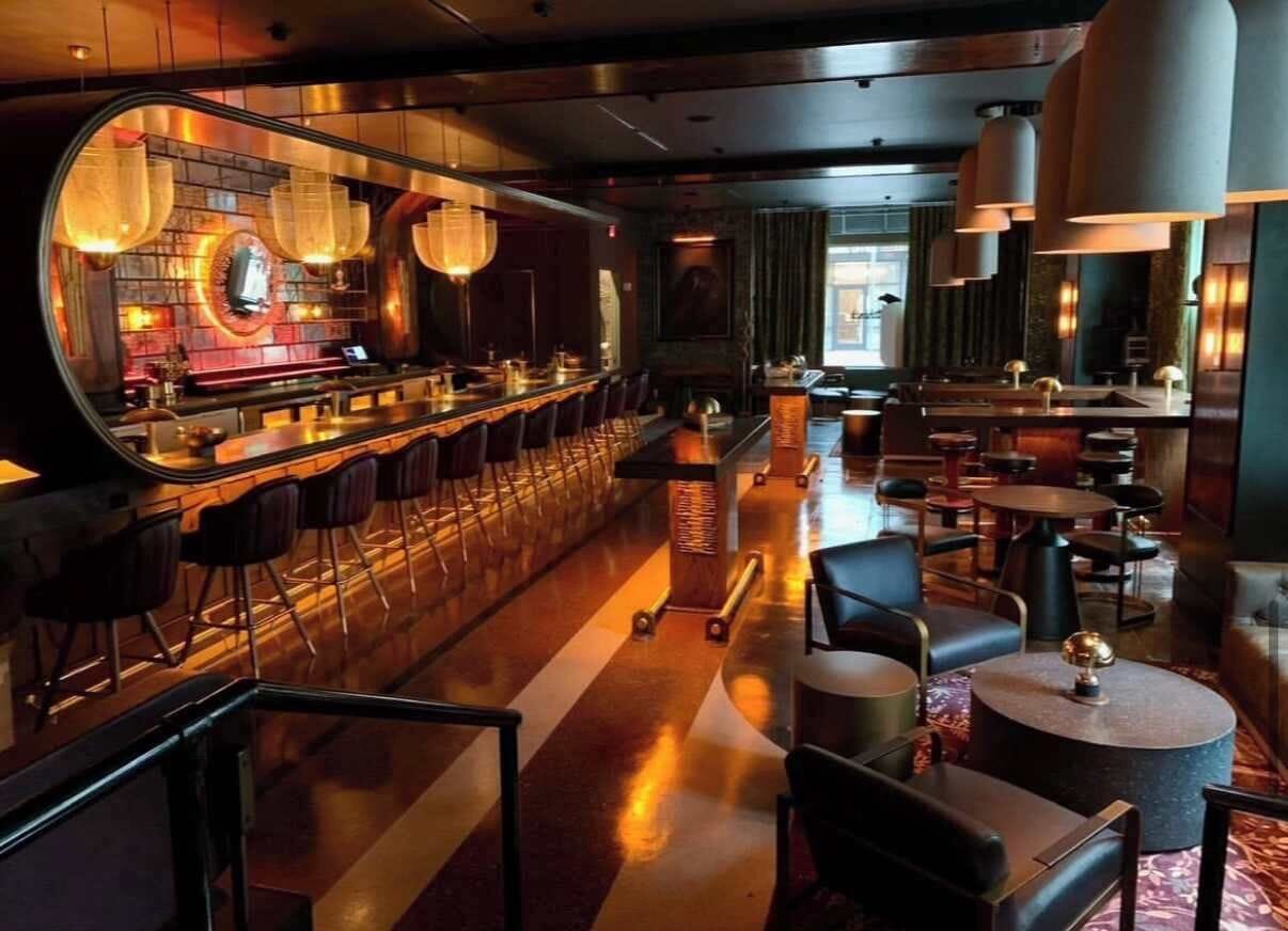 Bar (en la propiedad)