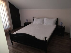 Superior Twin Room | Free WiFi, bed sheets