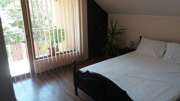 Superior Twin Room | Free WiFi, bed sheets