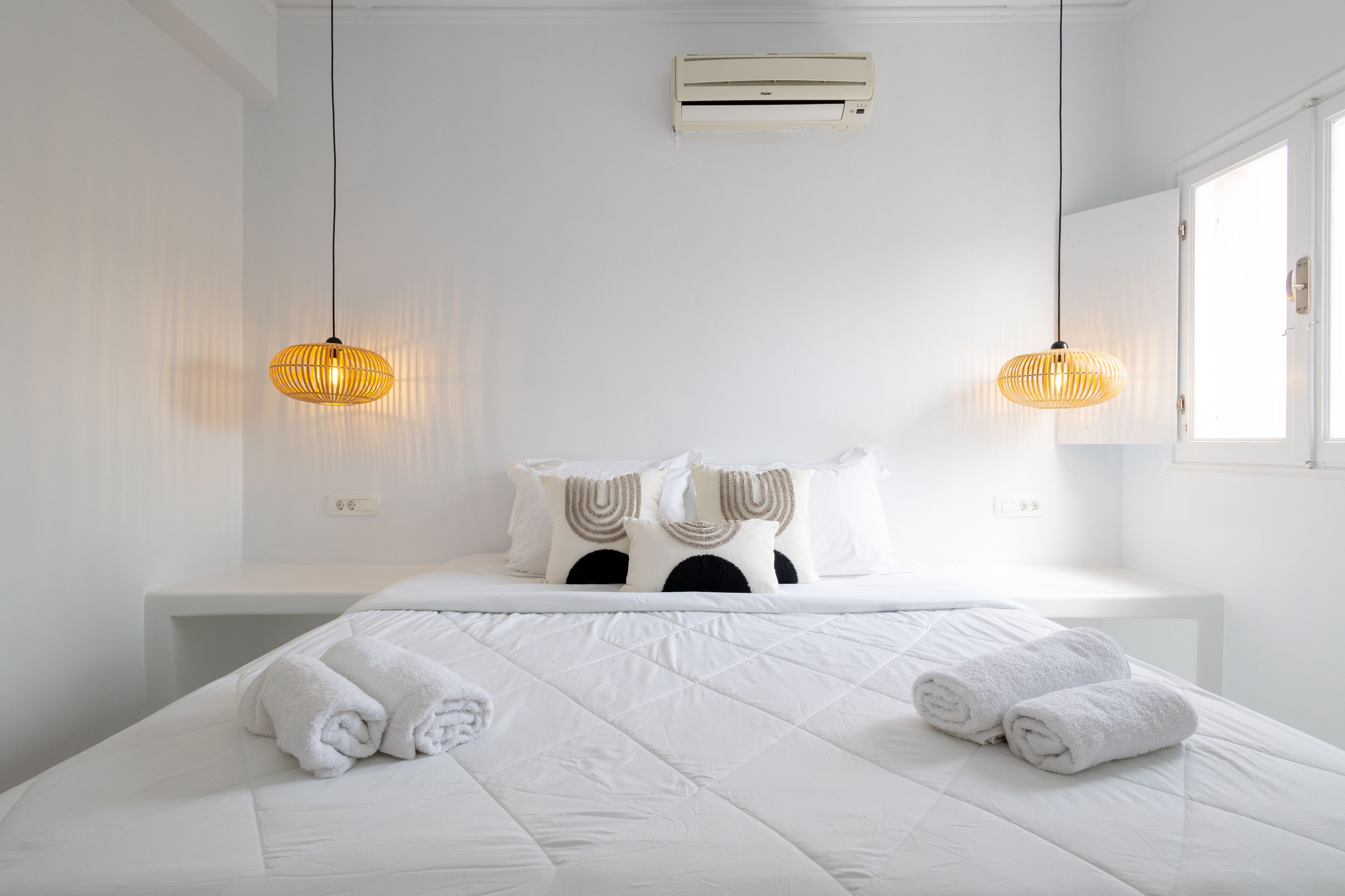 Junior Villa | Iron/ironing board, free WiFi, bed sheets