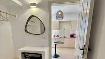 Superior-Villa | 2 Schlafzimmer, Bügeleisen/Bügelbrett, kostenloses WLAN, Bettwäsche