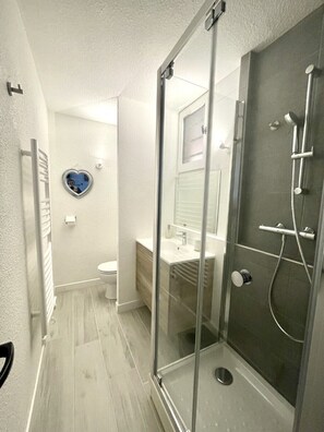 Shower, hair dryer