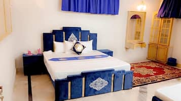 Standard Double Room | Iron/ironing board, free WiFi, bed sheets