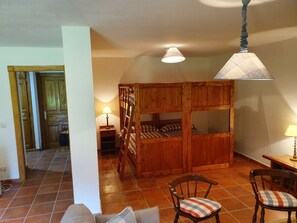 1 soveværelse, strygejern/strygebræt, weekendseng, gratis Wi-Fi