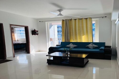 Perfect holiday place for a small family or a group of 4 people .