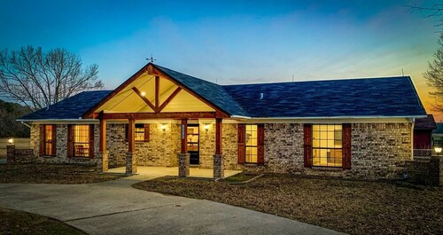 Your family home away from home!