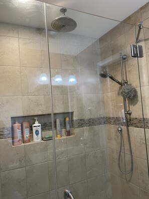 Shower, towels - Beautiful & Beloved Home Minutes from Penn State. Private & quiet neighborhood. (State College)