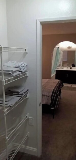 1 soverom, wi-fi og sengetøy