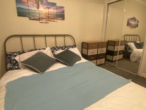 4 多间卧室、WiFi、床单