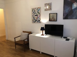 TV