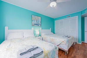 2 chambres, fer et planche Ă repasser, Wi-Fi gratuit, draps fournis