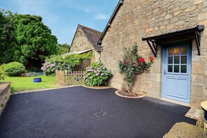 Exterior - Les Pots Bleus - Marcille Raoul (MARCILLE RAOUL)