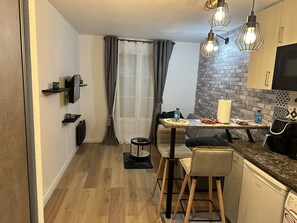 Interior - Modern studio next to Disney Land (Bussy-Saint-Georges)