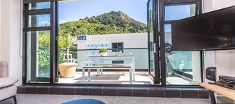 Enjoy sea peeps to the Main Beach.